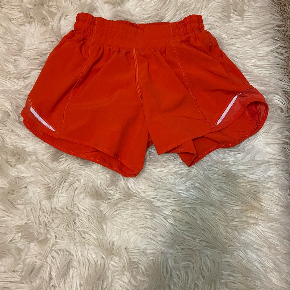 Lululemon Hotty Hot shorts